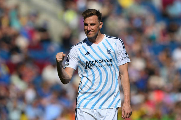 崭露头角 崭露头角