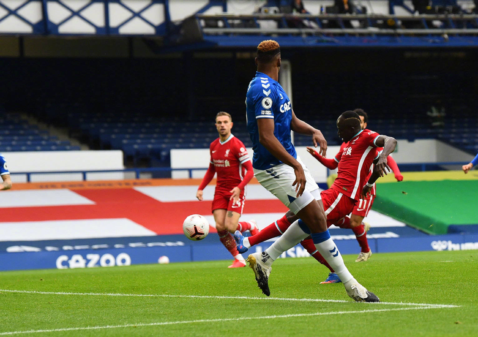 直是引人注 直是引人注