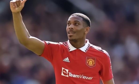 个别球员更 个别球员更