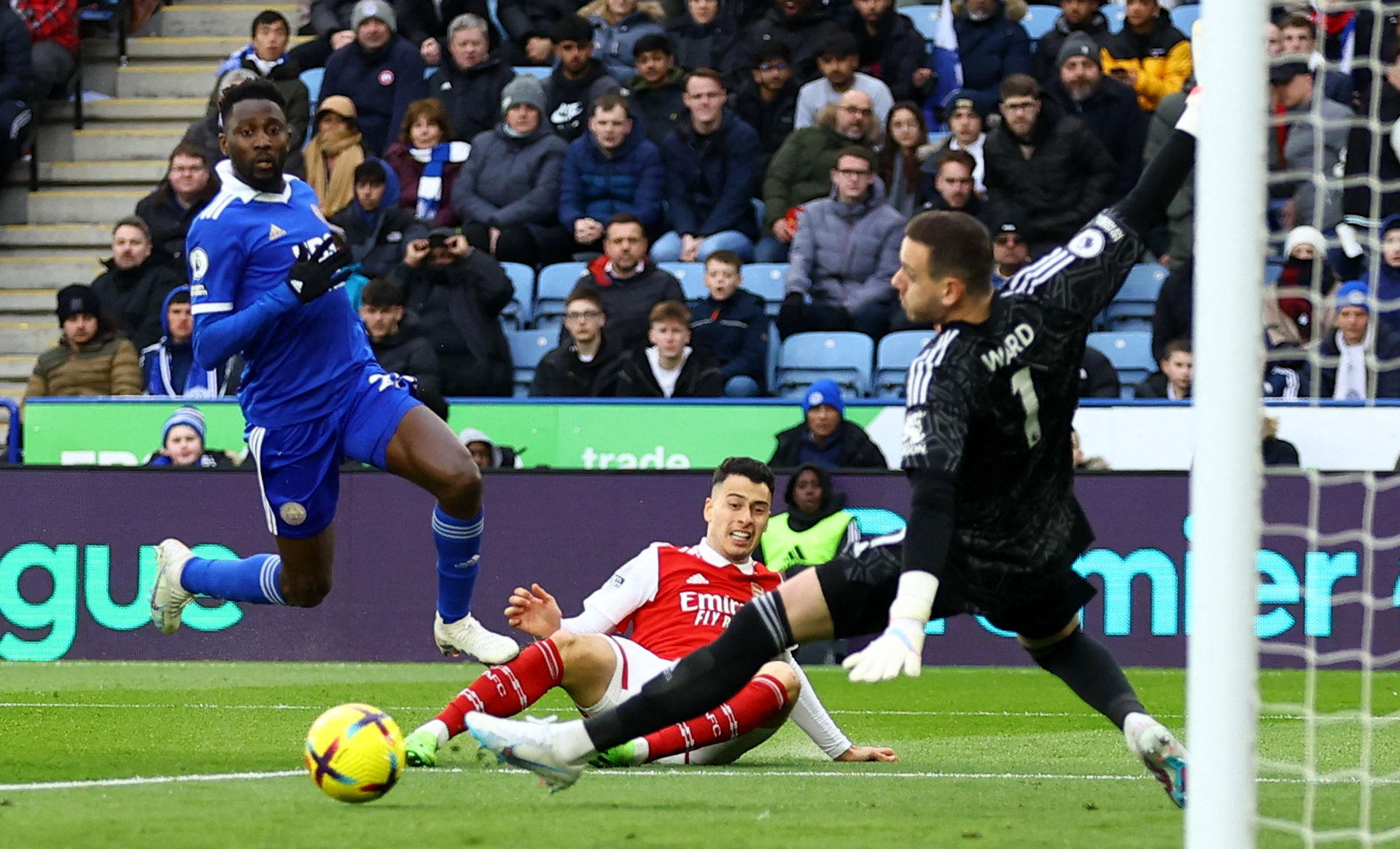 俱乐部和球 俱乐部和球